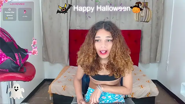 Snapshot of luisa__torres chatting on October 30, 2025, 3:05 am luisa  torres online show from October 30, 2025, 3:05 am