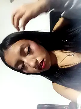 Snapshot of Luna_Moo_ chatting on September 26, 2025, 4:30 am Luna Moo online show from September 26, 2025, 4:30 am