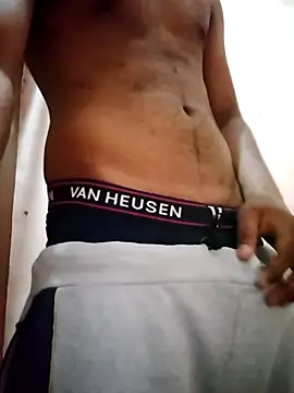 hornyboywithabs online show from May 18, 2026, 7:24 am