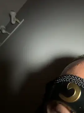 ELTIBURONCITO online show from March 3, 2026, 3:02 am