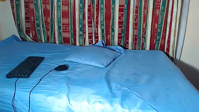 Snapshot of xebonyqueeenxxx chatting on October 7, 2025, 10:22 pm xebonyqueeenxxx online show from October 7, 2025, 10:22 pm