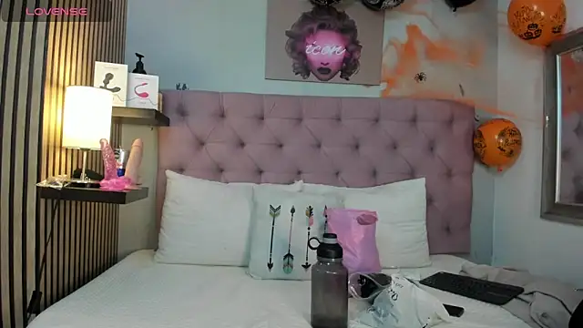 Snapshot of luna__dance chatting on October 25, 2025, 8:31 pm luna  dance online show from October 25, 2025, 8:31 pm