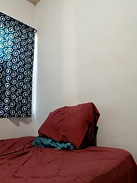 Jovenlechoso2044 online show from October 26, 2025, 3:12 pm