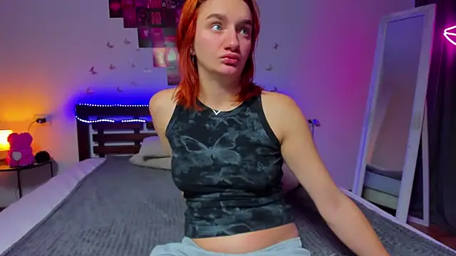 Snapshot of ArinaWinss chatting on October 22, 2025, 5:01 pm ArinaWinss online show from October 22, 2025, 5:01 pm