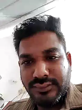 Snapshot of avi007p chatting on October 10, 2025, 8:26 am avi007p online show from October 10, 2025, 8:26 am