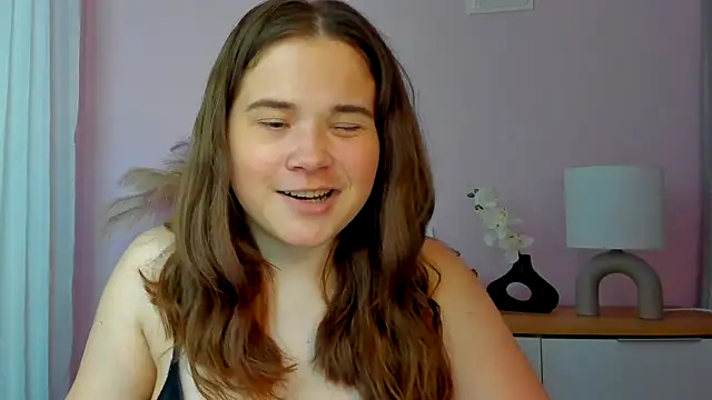 IsabellCharm online show from October 14, 2025, 3:34 pm