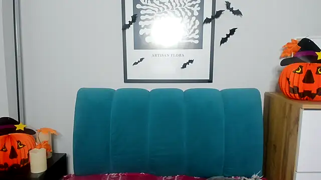 IsabellCharm online show from October 23, 2025, 12:48 pm