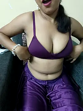 CUTE Layla online show from September 10, 2025, 6:40 pm
