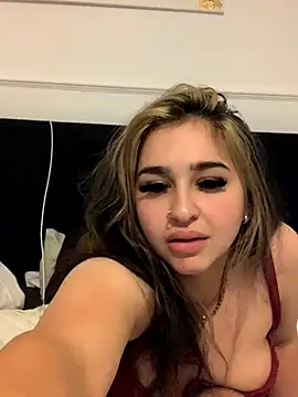 Snapshot of BrunetteBrat-xo chatting on October 23, 2025, 9:46 pm BrunetteBrat-xo online show from October 23, 2025, 9:46 pm