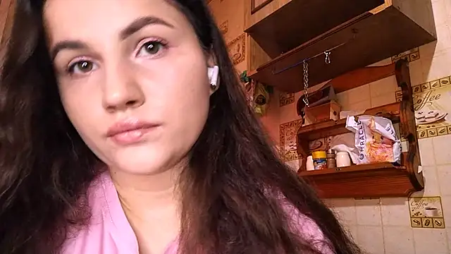 Snapshot of DierdreCousineau chatting on October 18, 2025, 8:05 am DierdreCousineau online show from October 18, 2025, 8:05 am