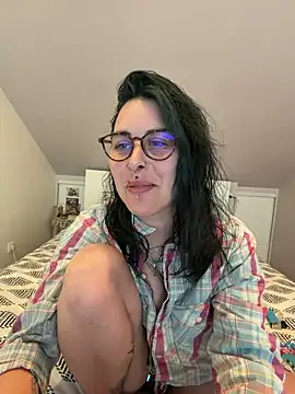 Snapshot of LadyNocturne chatting on May 20, 2026, 2:03 pm LadyNocturne online show from May 20, 2026, 2:03 pm