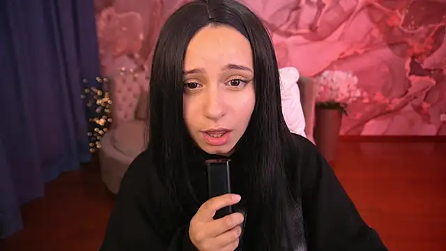 Snapshot of AnnaPearl chatting on October 14, 2025, 9:25 pm AnnaPearl online show from October 14, 2025, 9:25 pm