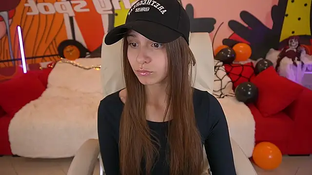 Snapshot of AnnaPearl chatting on November 1, 2025, 2:00 pm AnnaPearl online show from November 1, 2025, 2:00 pm