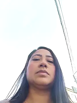 julieta evanns1 online show from October 4, 2025, 11:56 am