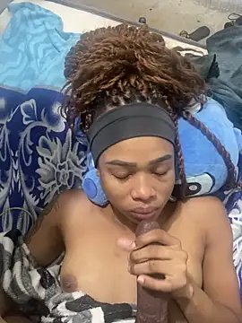 sexy-colombiana online show from April 18, 2026, 2:03 am