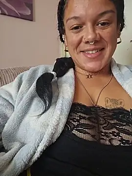 Snapshot of GoddessChantelle chatting on October 28, 2025, 2:05 pm GoddessChantelle online show from October 28, 2025, 2:05 pm