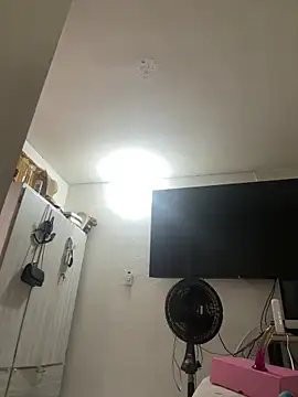 skullvalu online show from April 15, 2026, 6:45 pm