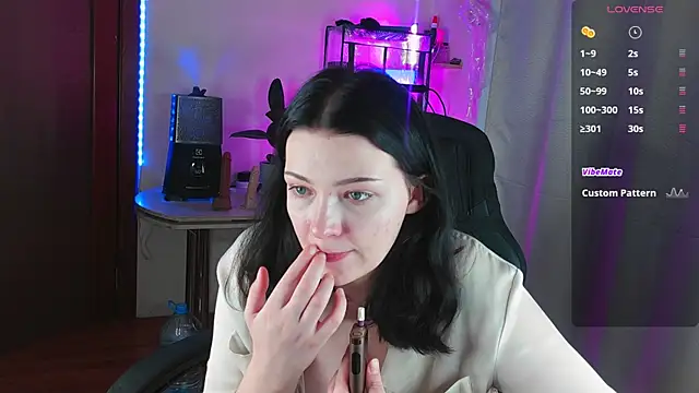 Liraras online show from November 30, 2025, 10:27 am