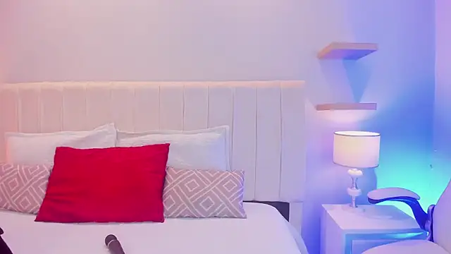 Snapshot of Chahna_ chatting on October 16, 2025, 11:51 am Chahna online show from October 16, 2025, 11:51 am