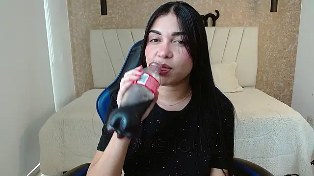 AliceSmiith  online show from September 13, 2025, 5:46 pm