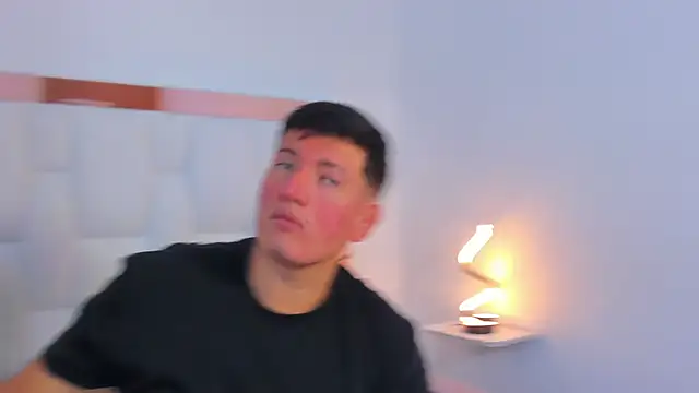 Snapshot of ZoeandEthan chatting on September 29, 2025, 6:46 pm ZoeandEthan online show from September 29, 2025, 6:46 pm