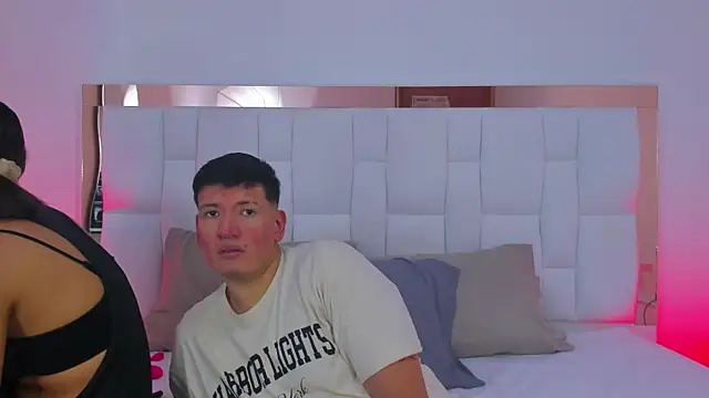 Snapshot of ZoeandEthan chatting on September 26, 2025, 6:37 pm ZoeandEthan online show from September 26, 2025, 6:37 pm