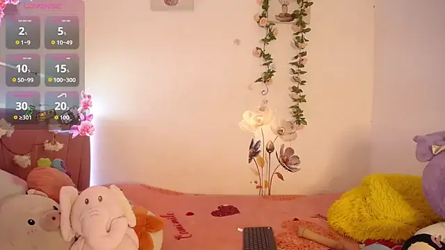 Liahdiaz  online show from March 11, 2026, 1:05 pm