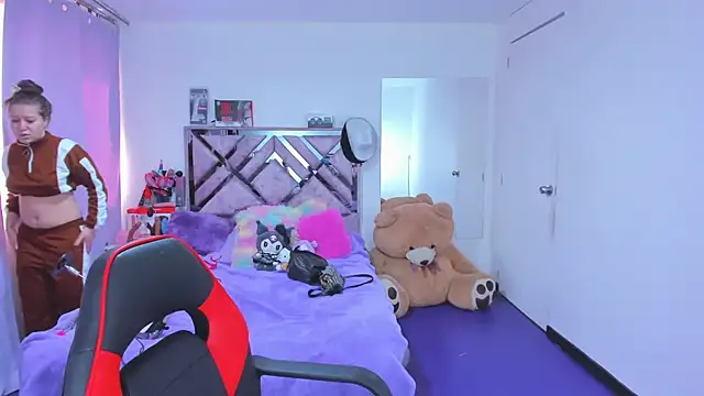 Luna Analya online show from February 11, 2026, 2:06 pm