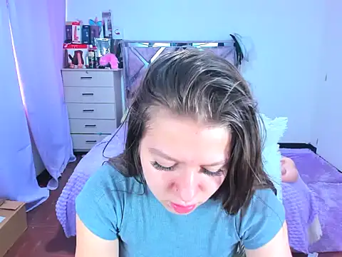 Luna Analya online show from October 18, 2025, 2:52 pm