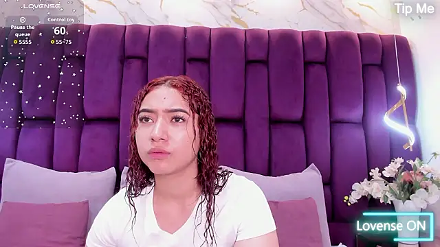 Snapshot of megannherrera chatting on February 3, 2026, 12:21 pm megannherrera online show from February 3, 2026, 12:21 pm