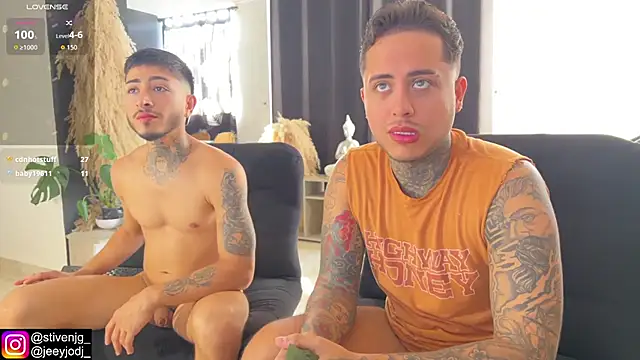 Snapshot of tattoguys_cums chatting on October 22, 2025, 9:03 pm tattoguys cums online show from October 22, 2025, 9:03 pm