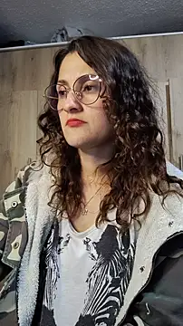 lindasyt online show from February 3, 2026, 3:26 am