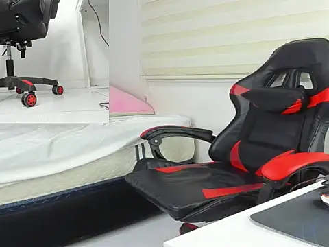 Snapshot of queen_goddess9 chatting on October 23, 2025, 6:39 pm queen goddess9 online show from October 23, 2025, 6:39 pm