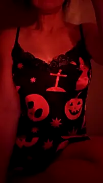 LeemaBean online show from October 9, 2025, 4:57 am