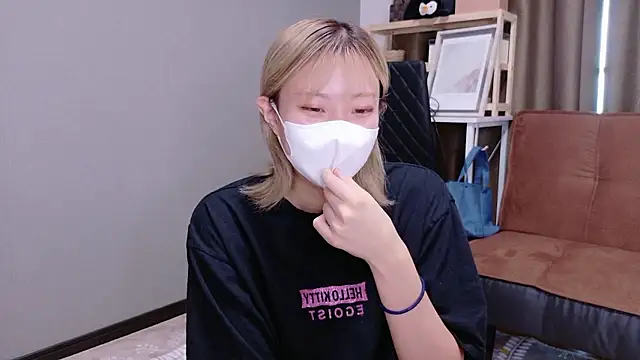 Snapshot of Nana__ch chatting on October 1, 2025, 5:12 am Nana ch online show from October 1, 2025, 5:12 am