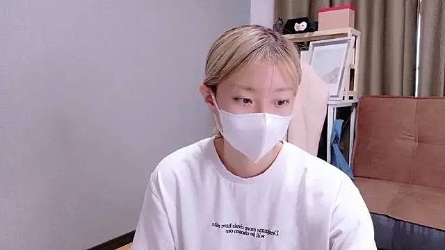 Snapshot of Nana__ch chatting on September 25, 2025, 5:02 am Nana ch online show from September 25, 2025, 5:02 am