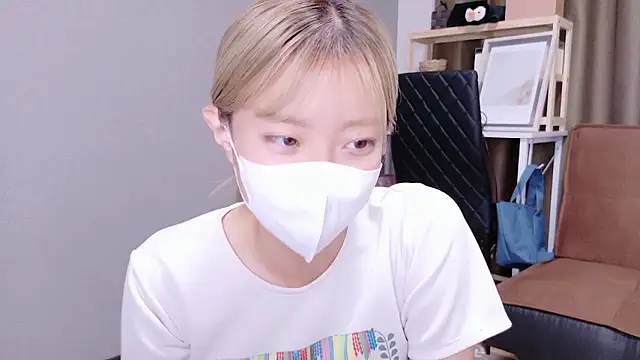 Snapshot of Nana__ch chatting on September 29, 2025, 6:20 am Nana ch online show from September 29, 2025, 6:20 am