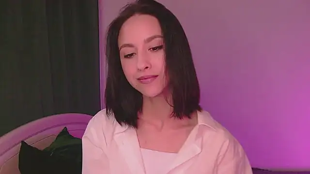 MiaSweetasHoney online show from September 18, 2025, 9:01 am