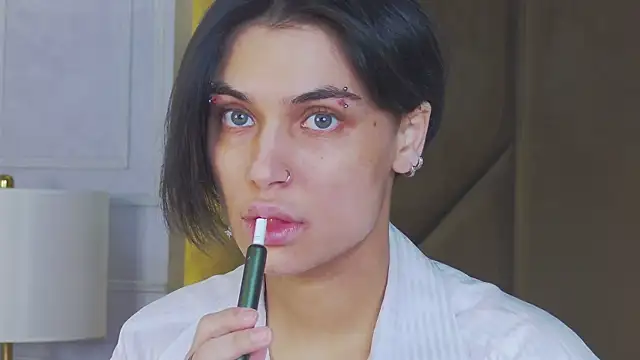 Snapshot of VioletAsh chatting on October 20, 2025, 4:36 am VioletAsh online show from October 20, 2025, 4:36 am