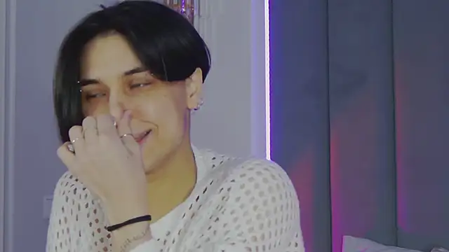 Snapshot of VioletAsh chatting on September 29, 2025, 4:30 am VioletAsh online show from September 29, 2025, 4:30 am