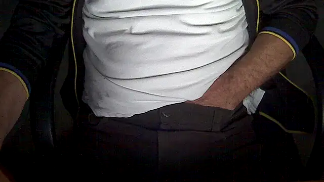 Snapshot of velikifant7 chatting on February 18, 2026, 5:27 am velikifant7 online show from February 18, 2026, 5:27 am