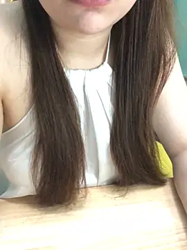 Mill lizi online show from September 16, 2025, 3:40 am