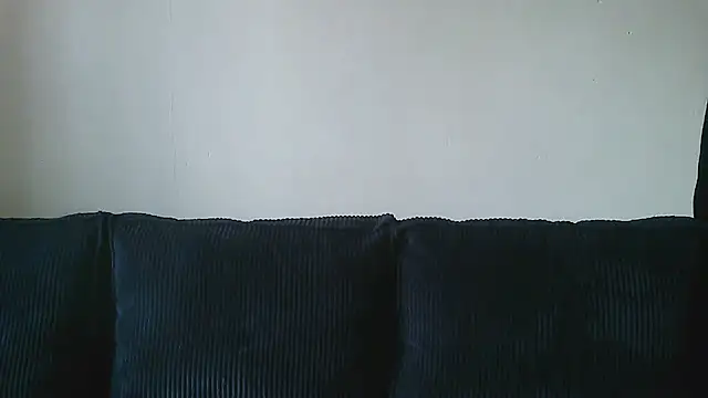 Snapshot of __Leyla__ chatting on October 13, 2025, 9:33 am   Leyla   online show from October 13, 2025, 9:33 am