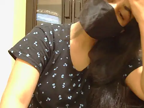 Snapshot of fairy_queen07 chatting on October 3, 2025, 9:22 am fairy queen07 online show from October 3, 2025, 9:22 am