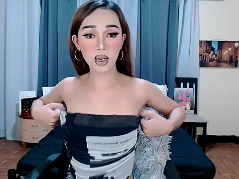 Snapshot of aelinhot chatting on October 15, 2025, 9:17 am aelinhot online show from October 15, 2025, 9:17 am