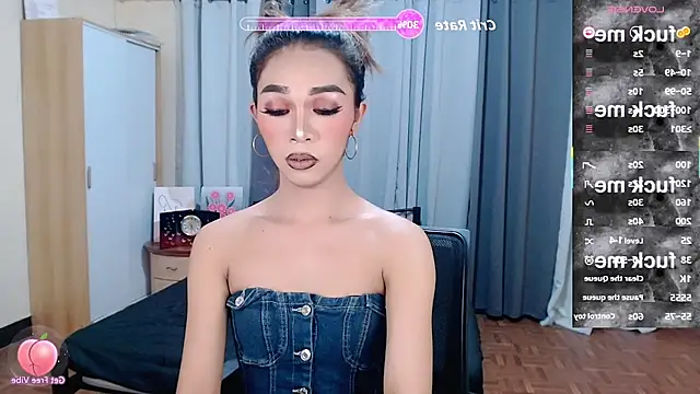 Snapshot of aelinhot chatting on October 2, 2025, 8:40 am aelinhot online show from October 2, 2025, 8:40 am