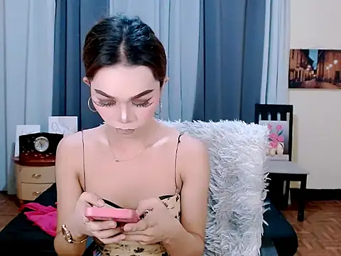 Snapshot of aelinhot chatting on October 22, 2025, 7:57 pm aelinhot online show from October 22, 2025, 7:57 pm