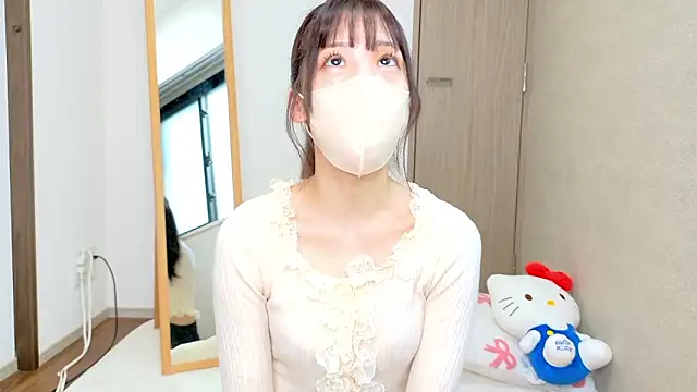 Snapshot of riri__nyan_o0 chatting on February 6, 2026, 5:14 am riri nyan o0 online show from February 6, 2026, 5:14 am