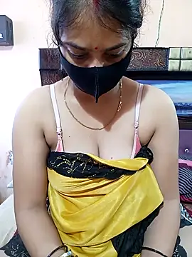 Snapshot of Priyanka_Pal chatting on October 5, 2025, 2:35 am Priyanka Pal online show from October 5, 2025, 2:35 am