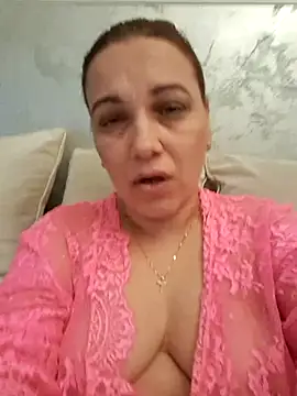 Snapshot of PalomaDesireee chatting on September 27, 2025, 4:40 am PalomaDesireee online show from September 27, 2025, 4:40 am